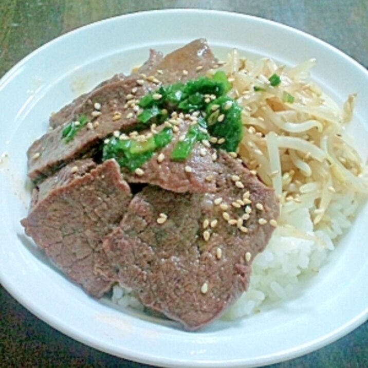 アレルギーっ子も一緒に食べられる♪ちょこっと焼肉丼